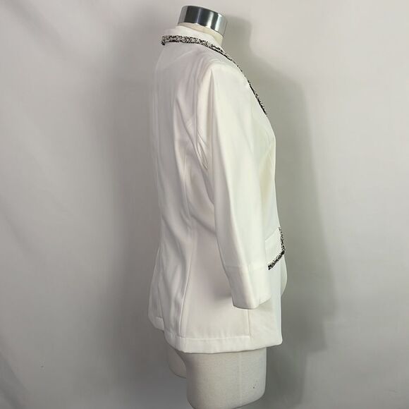 NWT Vicky and Lucas White Tweed Trim Jacket - Picture 2 of 7